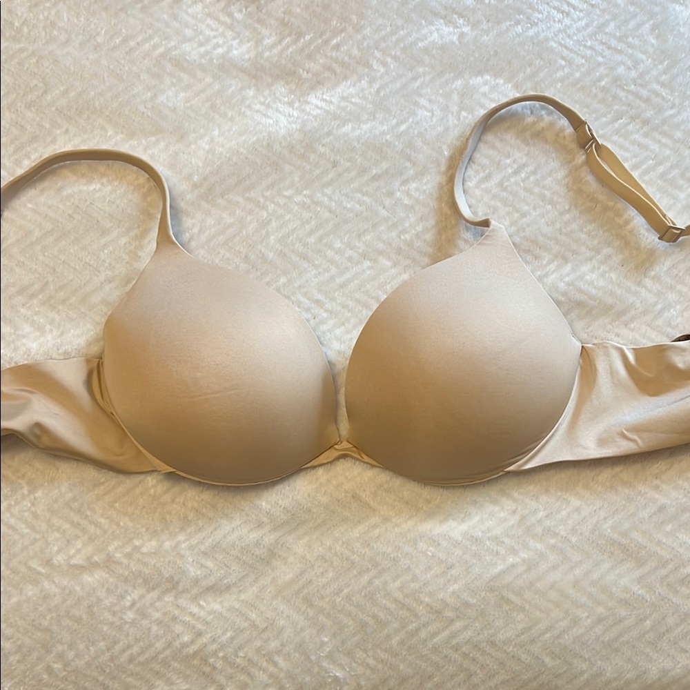SKIMS Ultimate Bra NWT